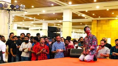 ഇയാളെന്തൊരു മനുഷ്യനാ.. ഇന്ദ്രന്സിന്റെ ആ ഫോട്ടോയ്ക്ക് പിന്നില്