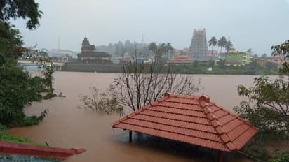 ರಾಜ್ಯದಲ್ಲಿ ಮಳೆಯಬ್ಬರ, ಕೊಚ್ಚಿ ಹೋಗುತ್ತಿದೆ ಬದುಕು!: ಮನಕಲಕುವ ಚಿತ್ರಗಳು