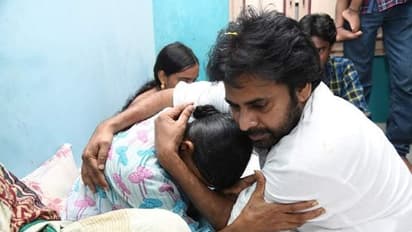 పవన్ కళ్యాణ్ ను ఏడిపించిన జనసేన కార్యకర్త