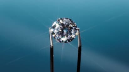 নীলা ধারণের সময় এই প্রধাণ নিয়মগুলি মেনে চলুন