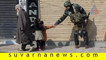 5 ದಿನದ ಬಳಿಕ ಮನೆಯಿಂದ ಹೊರಬಂದ ಕಾಶ್ಮೀರಿಗಳು