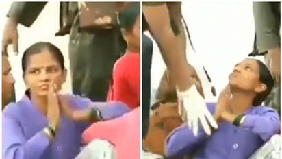 രക്ഷകരായ സൈനികരുടെ കാല്തൊട്ട് വണങ്ങി നന്ദിപറയുന്ന യുവതി; ഹൃദയം നിറയ്ക്കുന്ന ദൃശ്യങ്ങള്