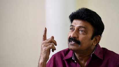 ఐసీయూలో హీరో రాజశేఖర్...మిత్రుడు త్వరగా కోలుకోవాలి అంటూ చిరంజీవి ట్వీట్