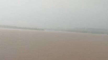 ಒಂದೆಡೆ ಪ್ರವಾಹ; ಮತ್ತೊಂದೆಡೆ ಹನಿ ನೀರಿಗಾಗಿ ಜನರ ಪರಿತಾಪ!