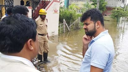 ಕ್ಷೇತ್ರದ ಜನರಿಗೆ ಧೈರ್ಯ ತುಂಬಿದ ಸಂಸದ ಪ್ರಜ್ವಲ್