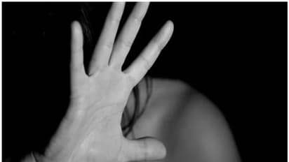 బెజవాడలో భార్యను చంపిన భర్త: ఇంకా దొరకని మణిక్రాంతి తల