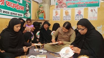 मुस्लिम महिलाओं ने पीएम मोदी को भेजी हाथ से बनी राखी तो मौलाना हुए खफा