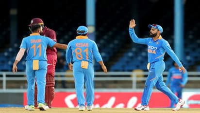 বিরাটের শতরান, ভুবির চার উইকেট, ওয়েস্ট ইন্ডিজে অপ্রতিরোধ্য ভারত