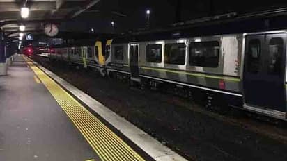 ന്യൂസിലന്ഡില് ഫോണില് ഹിന്ദി സംസാരിച്ച യുവാവിനോട് പൊട്ടിത്തെറിച്ച പതിനാറുകാരിയെ ട്രെയിന് നിര്ത്തി ഇറക്കിവിട്ടു