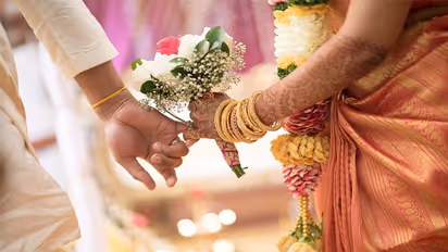 கடவுளே! இது மாதிரி நிலைமை எந்த தாய்க்கு வரக்கூடாது! இறந்தது மகன் என்று தெரியாமல் வேடிக்கை பார்க்க சென்ற துயரம்