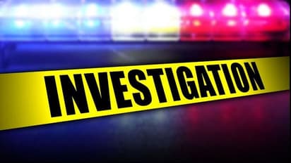 அந்தரத்தில் தொட்டில் .. கயிறு கட்டி இறக்கப்படும் சடலம் .. அதிகாரிகள் விசாரணை தொடக்கம் ..