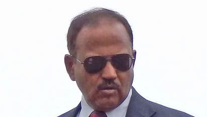 ईद पर अजित डोभाल ने आसमान से बाज की तरह कश्मीर घाटी पर नजर रखी