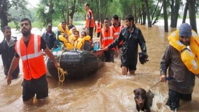 বন্যায় মৃত অন্তত ২২৭ জন, আরও ভারী বৃষ্টির সতর্কতা জারি করল হাওয়া অফিস