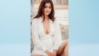 বলিউডে পাড়ি দিয়েছেন দর্শনা! তার আগে সাহসী অবতারে বাঙালি অভিনেত্রী