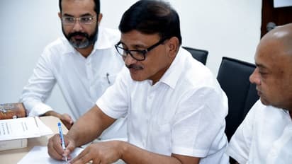 రంజాన్ రోజు మాటిచ్చారు, బక్రీద్ రోజున పదవి: జగన్‌పై ఇక్బాల్ ప్రశంసలు