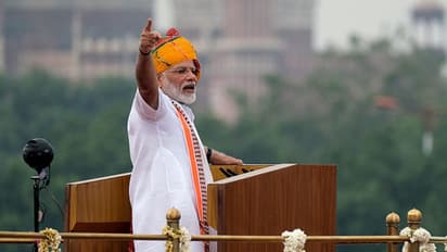 স্বাধীনতা দিবস উদযাপনে বাহিনীর জন্য একাধিক বিধিনিষেধ,  রাষ্ট্রপতি ভবনে আমন্ত্রিত মাত্র ৯০