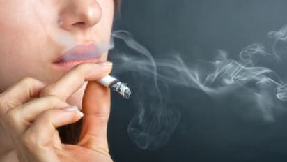 പുകവലി സ്ത്രീകളെ ബാധിക്കുന്നത് ഇങ്ങനെ; പഠനം പറയുന്നത്