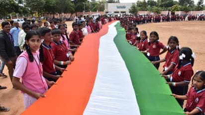 CAAಗೆ ಬೆಂಬಲ: ಹಾವೇರಿಯಲ್ಲಿ 250 ಮೀಟರ್ ತಿರಂಗಾ ಯಾತ್ರೆ