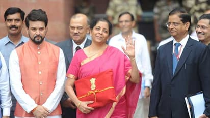 நாகரீகம் பற்றி நிர்மலா சீதாராமன் உச்சரித்த ஒற்றை வார்த்தை...!! பொங்கிய எழுந்த தமிழக எம்பிக்கள்...!!