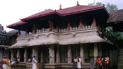 ನೆರೆ ಸಂತ್ರಸ್ತರಿಗೆ ಕೊಲ್ಲೂರು ದೇವಳದಿಂದ 1 ಕೋಟಿ ರು. ನೆರವು