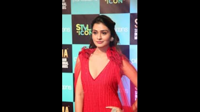 సైమా అవార్డ్స్: పాయల్ రాజ్ పుత్ (ఫొటోస్)