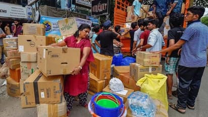 ನೆರೆ ಸಂತ್ರಸ್ತರ ಪರಿಹಾರ ಸಾಮಗ್ರಿ ಕಂಡವರ ಪಾಲು!ದಾನಿಗಳು ಕೊಟ್ಟಿದ್ದು ವ್ಯರ್ಥ