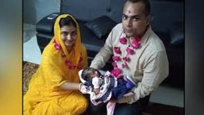 जन्म लेते ही उठा मां का साया तो जज ने स्तनपान करा ‘माही’ को लिया गोद