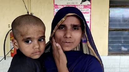 बाप ने तीन साल के मासूम की बेरहमी से की पिटाई, मां ने की पुलिस में शिकायत