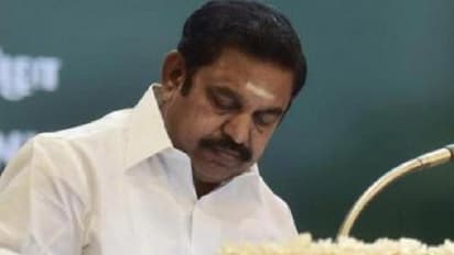 கறி விருந்துக்கு சென்றபோது விபத்தில் பலியானவர்களின் குடும்பத்தினருக்கு முதல்வர் ஆறுதல் ! நிதியுதவி அறிவித்தார் எடப்பாடி !!