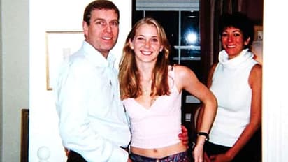 बिल क्लिंटन की आपत्तिजनक पेंटिंग लगाने वाले जेफरी एपस्टीन के बारे में प्रिंस एंड्रयू से मांगी जानकारी