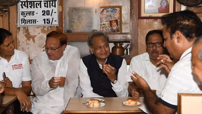 भाजपाई हों या कांग्रेसी यहां सभी बैठकर 'चाय पर चर्चा' करते हैं