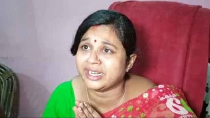 पार्षद बोली, आंख मारता है मेयर का बेटा