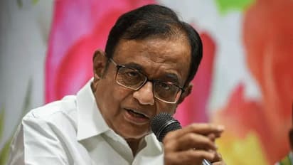 సీజేఐ వద్దకు బెయిల్ పిటిషన్, మధ్యాహ్నం తేలనున్న చిదంబరం భవితవ్యం