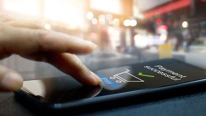 ఐదేళ్లలో ‘డిజిటల్’దే పెత్తనం.. టీవీ కూడా దిగదుడుపే