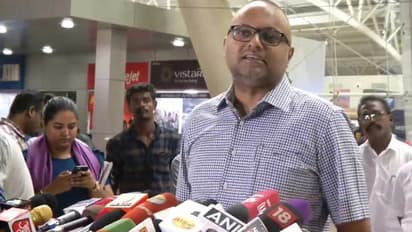 చిదంబరం అరెస్ట్ పై ఢిల్లీలో కాంగ్రెస్ నిరసన: ఇంద్రాణీ ఎవరో తెలియదన్న కార్తీ