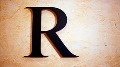 নামের প্রথম অক্ষর দিয়ে জেনে নিন সেই মানুষ সম্পর্কে