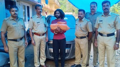 വാഹന പരിശോധനയ്ക്കിടെ ഉദ്യോഗസ്ഥനെ ആക്രമിച്ച് കടന്നു; കഞ്ചാവും മയക്കുമരുന്നുമായി പ്രതി പിടിയിൽ