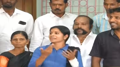 டி.ஆர்.பியை எகிற வைக்க விஜய் டிவி செய்த சதியா? மிரட்டல் சம்பவம் பற்றி மதுமிதா பகீர் பேட்டி!