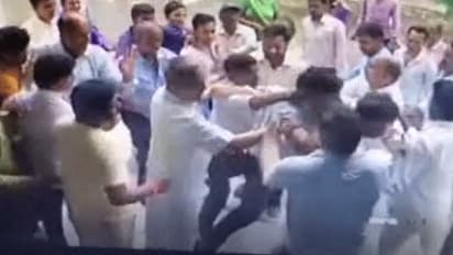 BJP विधायक की गुंडागर्दी, जरा सी बात पर सचिव को दौड़ा-दौड़ाकर पीटा, तमाशा देखते रहे लोग