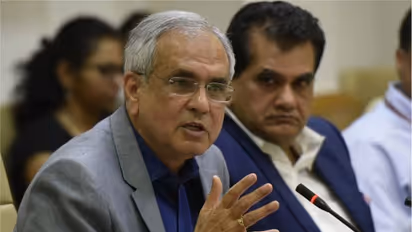 അപ്രതീക്ഷിതം; നിതി ആയോ​ഗ് ഉപാധ്യക്ഷൻ രാജീവ് കുമാർ രാജിവെച്ചു, സുമൻ കെ ബെറി സ്ഥാനമേറ്റെടുക്കും