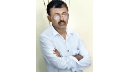 ಹಣದ ಚೀಲ ಎಸೆದು ಅರೆಸ್ಟಾಗಿದ್ದ ಅಧಿಕಾರಿಗೆ ಮತ್ತೆ ಮುಖ್ಯ ಹುದ್ದೆ!