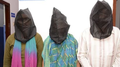 పింఛన్ కోసం ముక్కలుగా నరికి: మృతుడి భార్య, కొడుకు, కూతురు అరెస్ట్