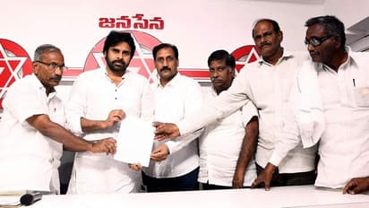 మనం బందీలం, మంచో చెడో అంతా కట్టుబడాల్సిందే: రాజధానిపై పవన్ వ్యాఖ్యలు