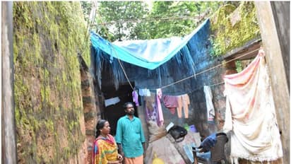 സര്ക്കാര് രേഖയില് നിര്മ്മാണം പൂര്ത്തികരിച്ച വീട്; പക്ഷെ ഇവരുടെ മേല്ക്കൂര... ആകാശം