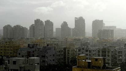 সরস্বতী পুজোর দ্বিতীয় দিনেও আকাশ মেঘলা, শনিবার থেকে ফের নামবে তাপমাত্রা