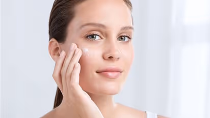 വെയിലേറ്റ് കരുവാളിച്ചത് മാറാന് സണ്സ്ക്രീന് മാത്രം പോര!