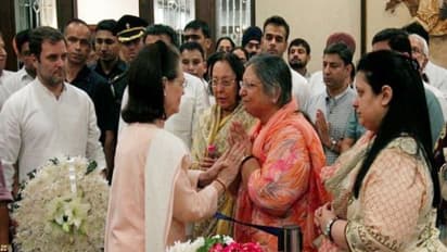 অরুণ জেটলির স্ত্রীকে চিঠি লিখে সমবেদনা জানালেন সনিয়া, ভাগ করে নিলেন যন্ত্রণা