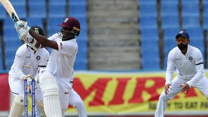 చిరాకు తెప్పించాడు: క్రీజులో 95 నిమిషాలు.. 45 బంతులు.. డకౌట్