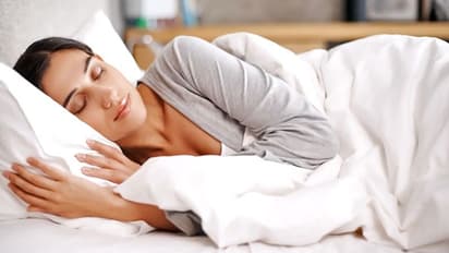 Dream Interpretation: হঠাৎ করে স্বপ্নে দেখা দিল প্রাক্তন প্রেমিক, জেনে নিন কেন এমন হয়