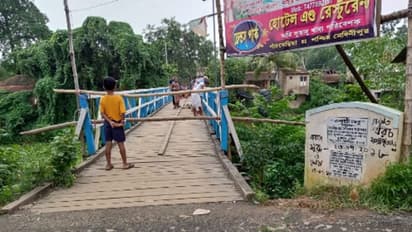 উদ্বোধনের এক বছরেই বসে গেল কন্য়াশ্রী সেতু,কাটমানির ফল বলছে বিরোধীরা